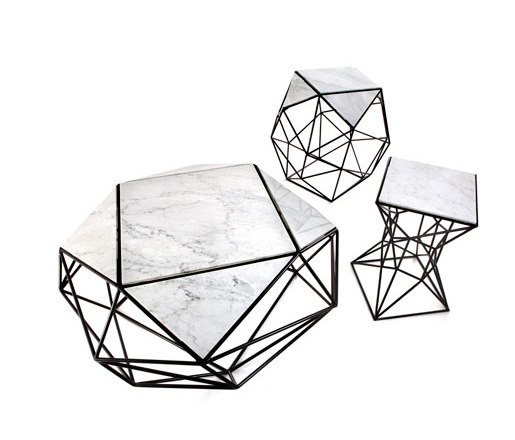 Archimedes Pedestal Table | Mesas auxiliares | Matthew Shively