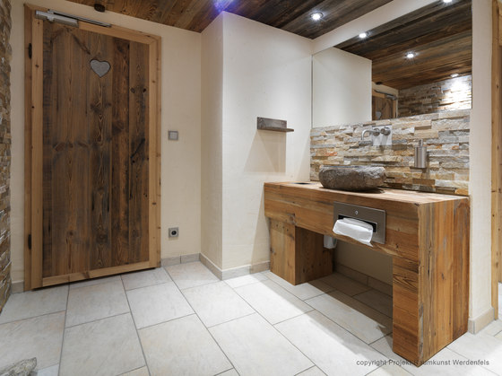 ELEMENTs Reclaimed wood hacked H1 | Planchas de madera | Admonter Holzindustrie AG