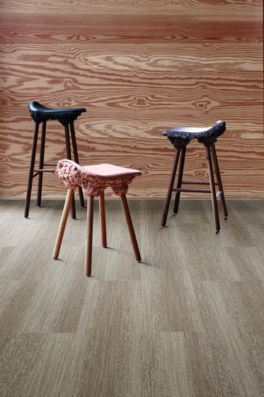 Touch of Timber Ash | Carpet tiles | Interface