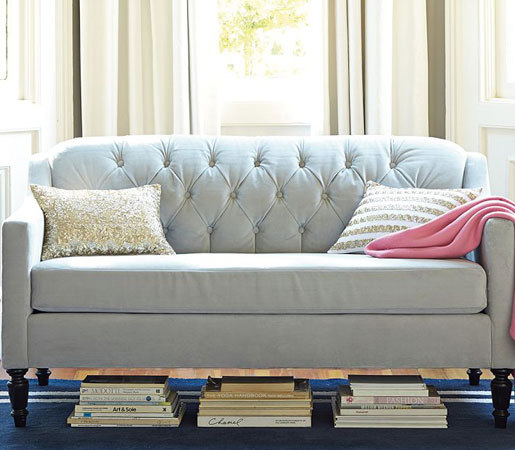 PB Teen l Tufted Sofette | Divani | Distributed by Williams-Sonoma, Inc. TO THE TRADE