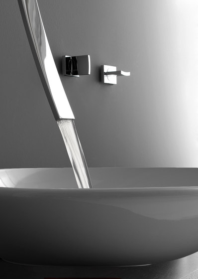 Luna - 1/2" concealed thermostatic and cut-off-valve-exposed parts | Robinetterie de douche | Graff