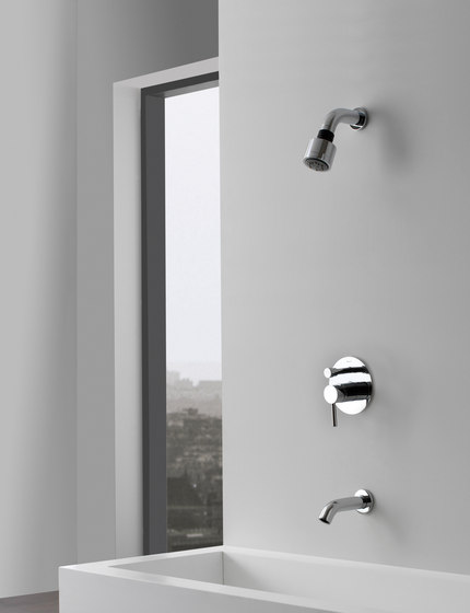 M.E. 25 - Concealed shower mixer with diverter 1/2" - exposed parts | Grifería para duchas | Graff