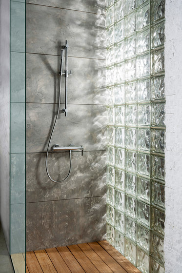 Phase - Shower head with shower arm - complete set | Robinetterie de douche | Graff