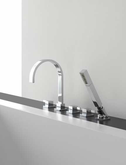Qubic - 1/2" concealed thermostatic valve - exposed parts | Grifería para duchas | Graff
