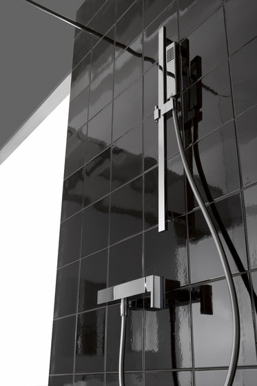 Targa - Shower head with shower arm - complete set | Rubinetteria doccia | Graff