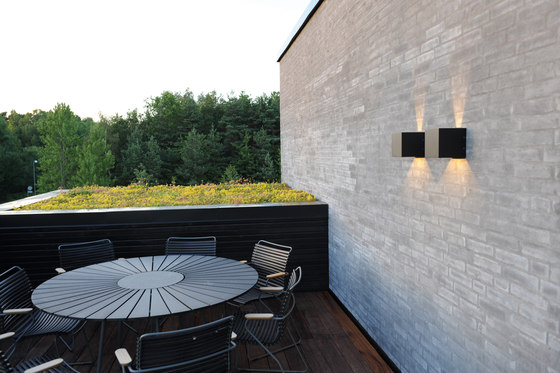 Cube Outdoor G9 | Wall lights | Light-Point