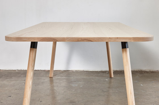 Partridge Bar Table | Mesas altas | DesignByThem