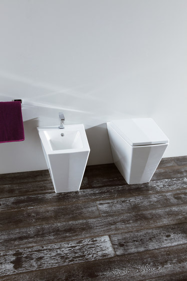 Crystal - Wc back to wall | WC | Olympia Ceramica