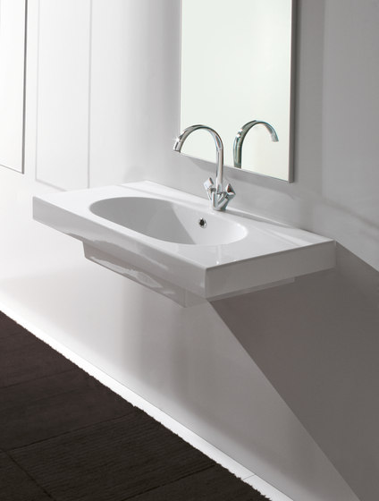 Tutto Evo - Water closet pan with cistern bottom Wc Back to wall - S/P trap water entrance | Inodoros | Olympia Ceramica