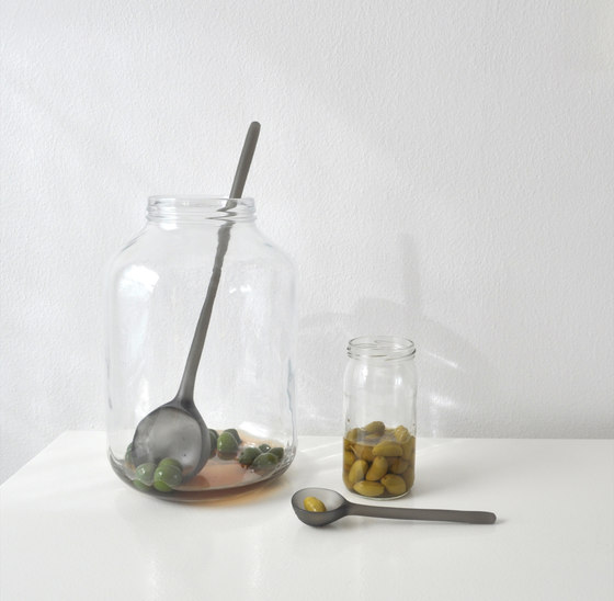 Utensils | Small Olive Spoon | Cubertería de servir | Tina Frey Designs
