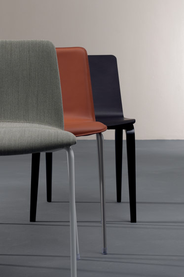 Funky 220.03 leather | Chairs | Softline - 1979