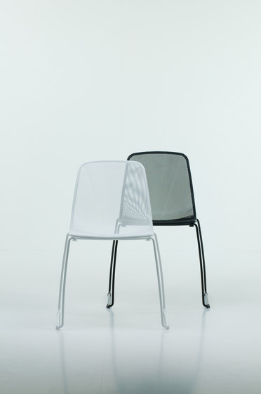 Iris 4 | Chairs | Softline - 1979