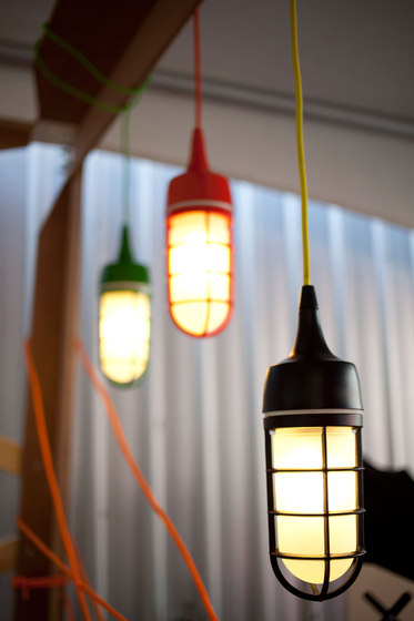 Watch Out | Pendant Metallic | Suspended lights | Luxxbox