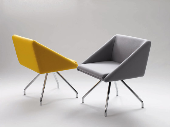 103 chair | Chaises | Thomas Montgomery Ltd
