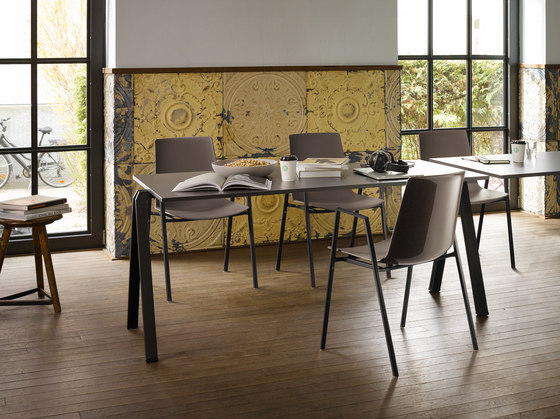 yuno stacking table | Tables collectivités | Wiesner-Hager