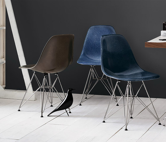 Eames Molded Fiberglass Side Chair | Chairs | Herman Miller