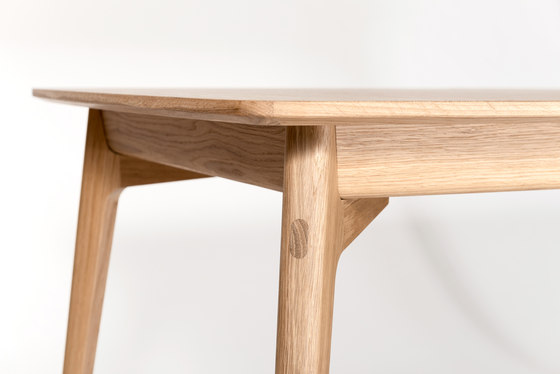 Dulwich Table | Esstische | Case Furniture