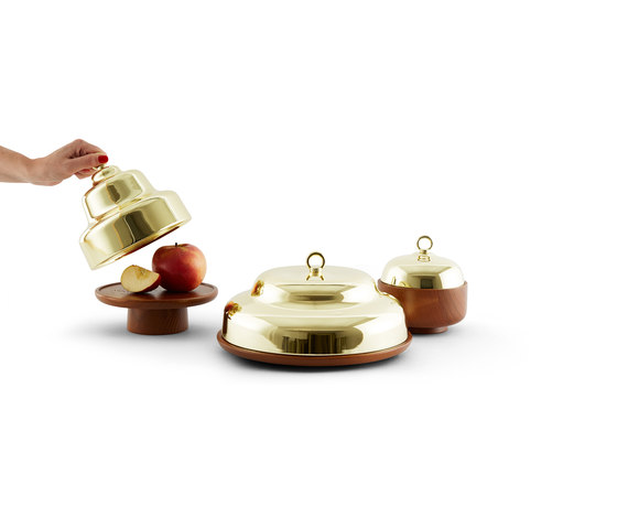 Belle - Wide green stand & brass cloche dome | Bowls | Incipit Lab srl