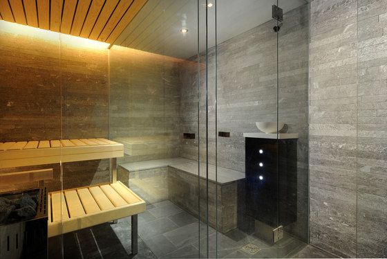 Dampfdusche | Steam showers | Küng Sauna + Spa