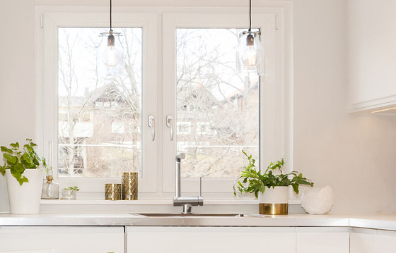 Twinplus | Mitigeur d'évier Eco+ solution sous fenêtre | Robinetterie de cuisine | LAUFEN BATHROOMS