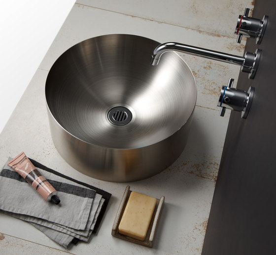 Spinning | Wash basins | Sanwa Company