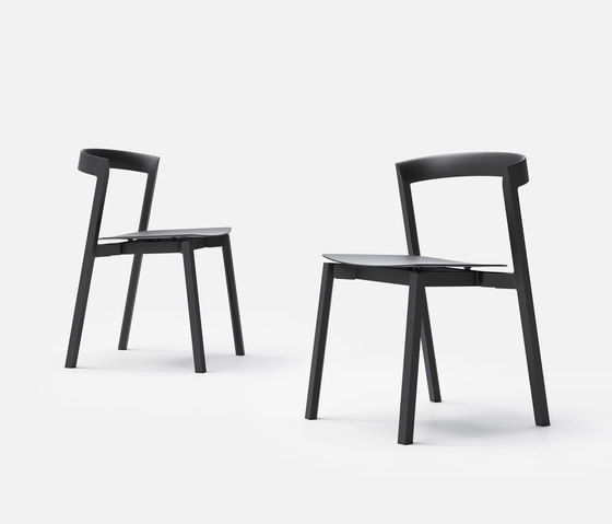 Mornington Stacking Chair with Oak Veneer Plywood Seat | Sillas | VUUE