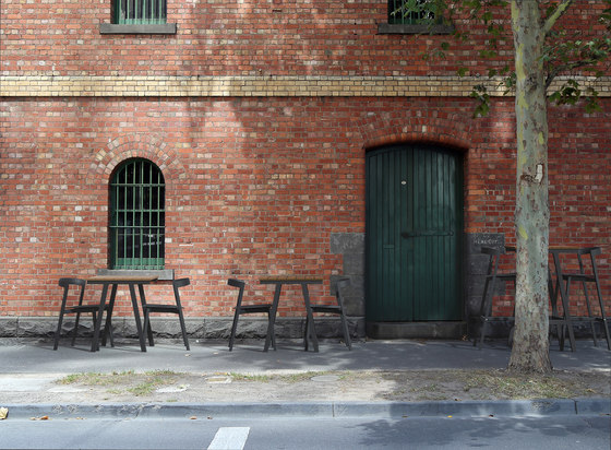 Mornington Bar Stool with Oak Veneer Plywood Seat | Barhocker | VUUE