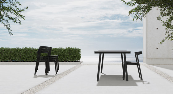 Mornington Table F with Black Compact Panel Top | Stehtische | VUUE