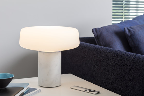 Solid Table Light - Carrara | Lampade tavolo | Terence Woodgate