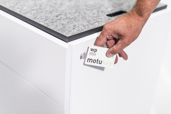 motu Table A Plus | Tavoli contract | wp_westermann products