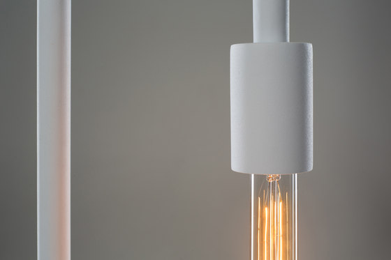 SO1 Floor Lamp | Lámparas de pie | FILD