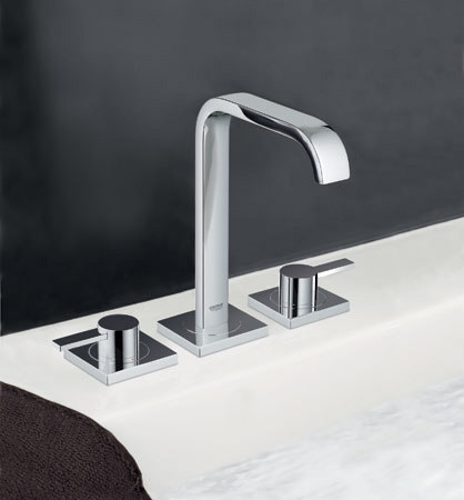 Allure Roman Tub Filler with Personal Hand Shower | Rubinetteria vasche | Grohe USA