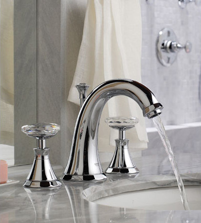 Kensington Roman Tub Filler with Personal Hand Shower | Robinetterie pour baignoire | Grohe USA