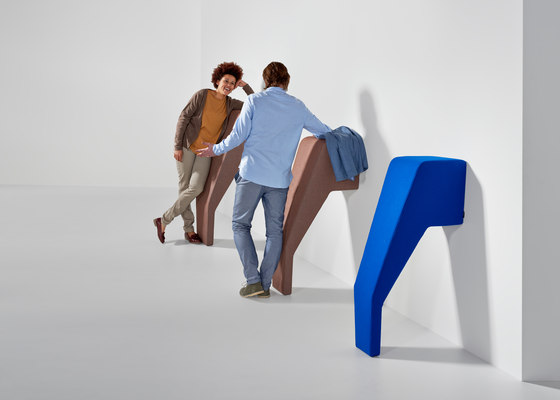 #007.02 OffSize | Standing tables | Prooff