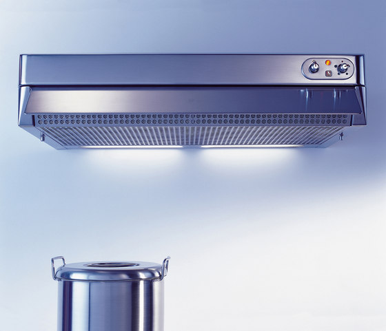 Abluft Dunstabzugshaube mit ausziehbarem Filter CFE-A 70/1 | Küchenabzugshauben | ALPES-INOX