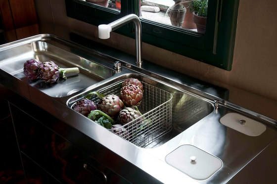 Sinks by ALPES-INOX