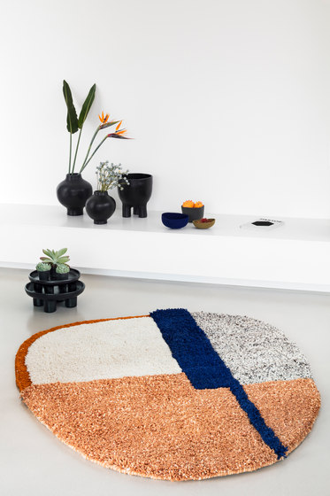 Nudo | rug large, white/beige/rose | Alfombras / Alfombras de diseño | Ames