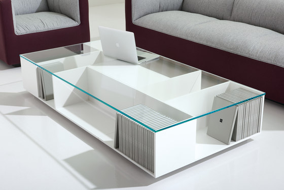 Infinito Square Table | Couchtische | Studio TK