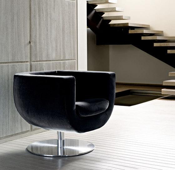 Tulip Large Swivel Lounge Chair | Fauteuils | Studio TK