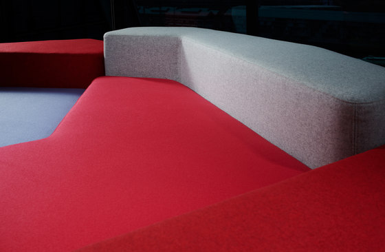 Iceberg, Side table | Tavolini alti | Derlot