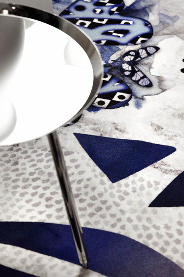 Delft Blue | Plate rug | Tappeti / Tappeti design | moooi carpets
