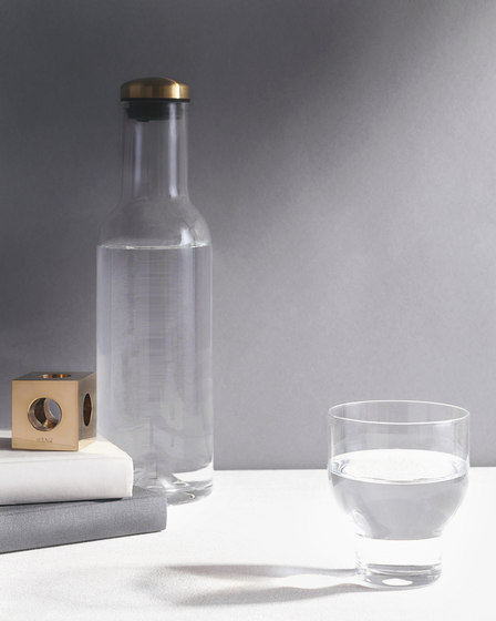 Bottle Carafe | 0,5 L w. Brass Lid | Garrafas | Audo Copenhagen