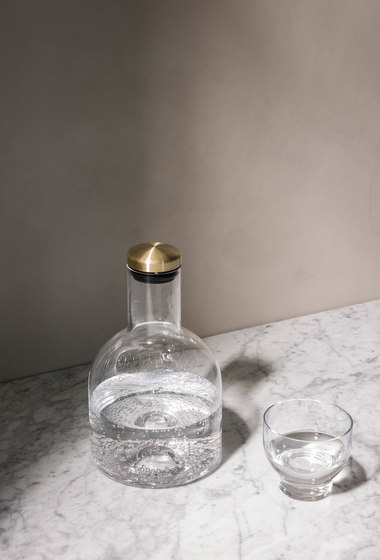 Bottle Carafe | 1 L w. Brass Lid | Decanters / Carafes | Audo Copenhagen