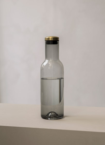 Bottle Carafe | 0,5 L w. Brass Lid | Garrafas | Audo Copenhagen