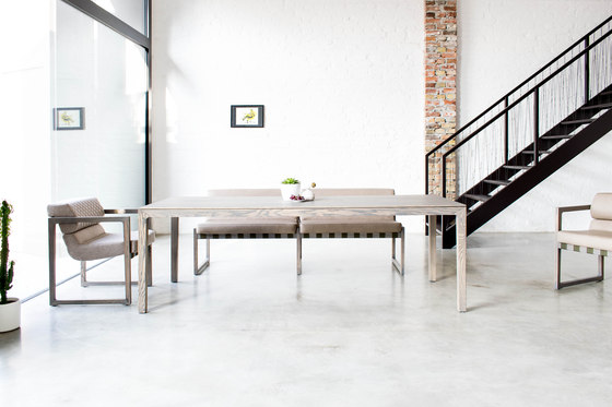 N_Blogg | Dining tables | MBzwo