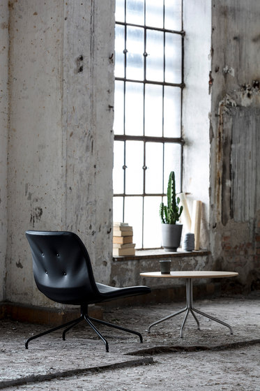 Primum Lounge Chair chrome base | Sessel | Bent Hansen