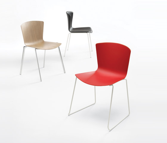 Slam Side Chair Wood Leg Base | Stühle | Leland International