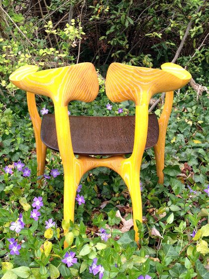 Swallowtail bar stool | Taburetes de bar | Brian Fireman Design