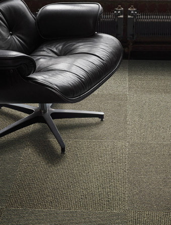 Urban Retreat UR501 Charcoal | Carpet tiles | Interface USA