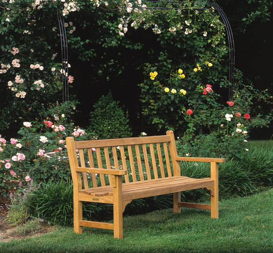 Dunbarton Garden Armchair | Sillas | Kingsley Bate